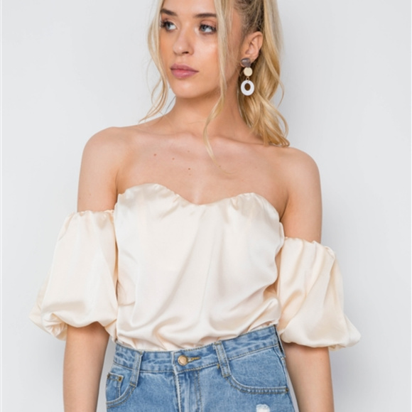 Tops - 🆕 Off Shoulder Bodysuit